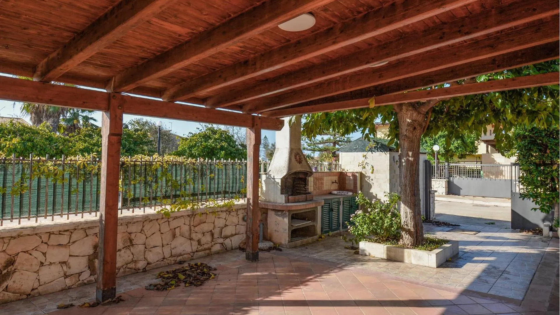 3 Bedroom Awesome Home In Marina Di Modica