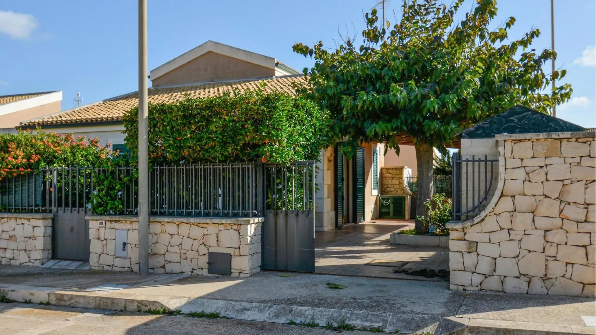 3 Bedroom Awesome Home In Marina Di Modica 0*,